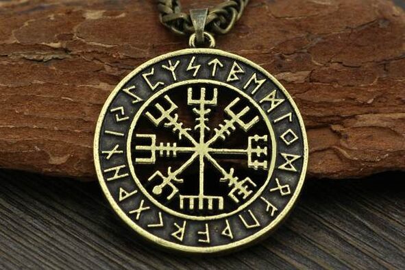 Ádh mór talisman